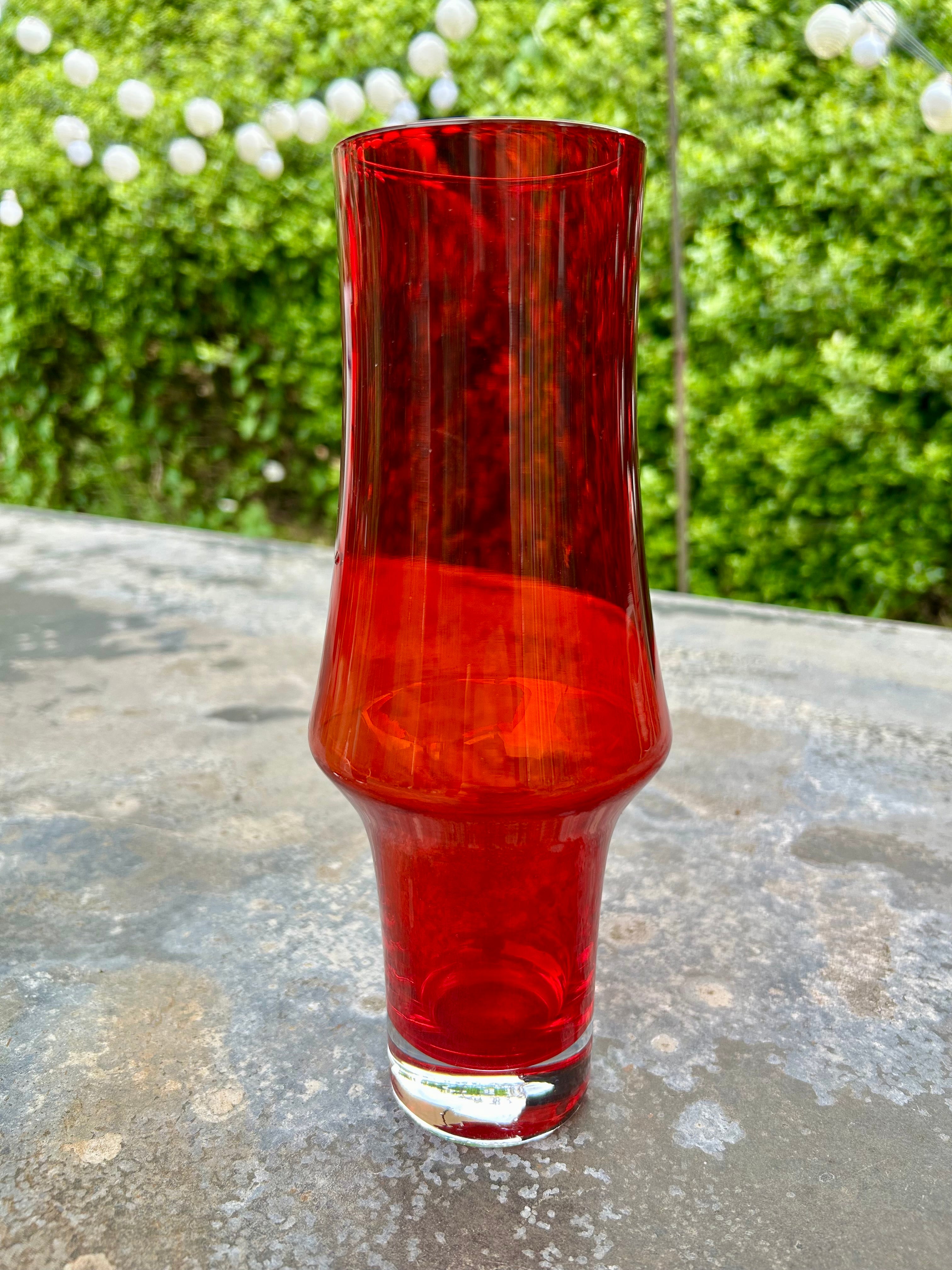 Tamara Aladin for Riihimaen Lasi Oy Low Waist Vase