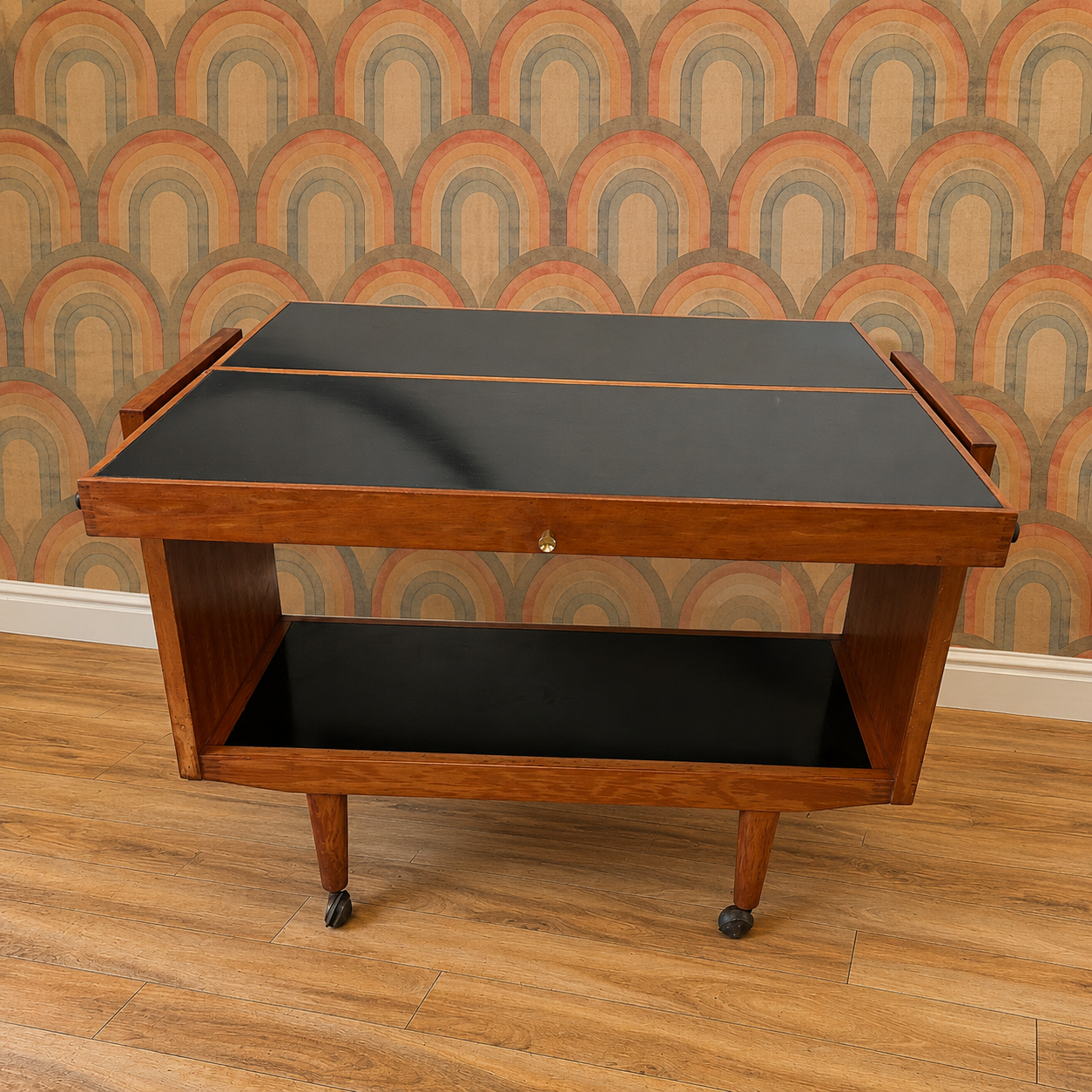 Metamorphic Trolley
